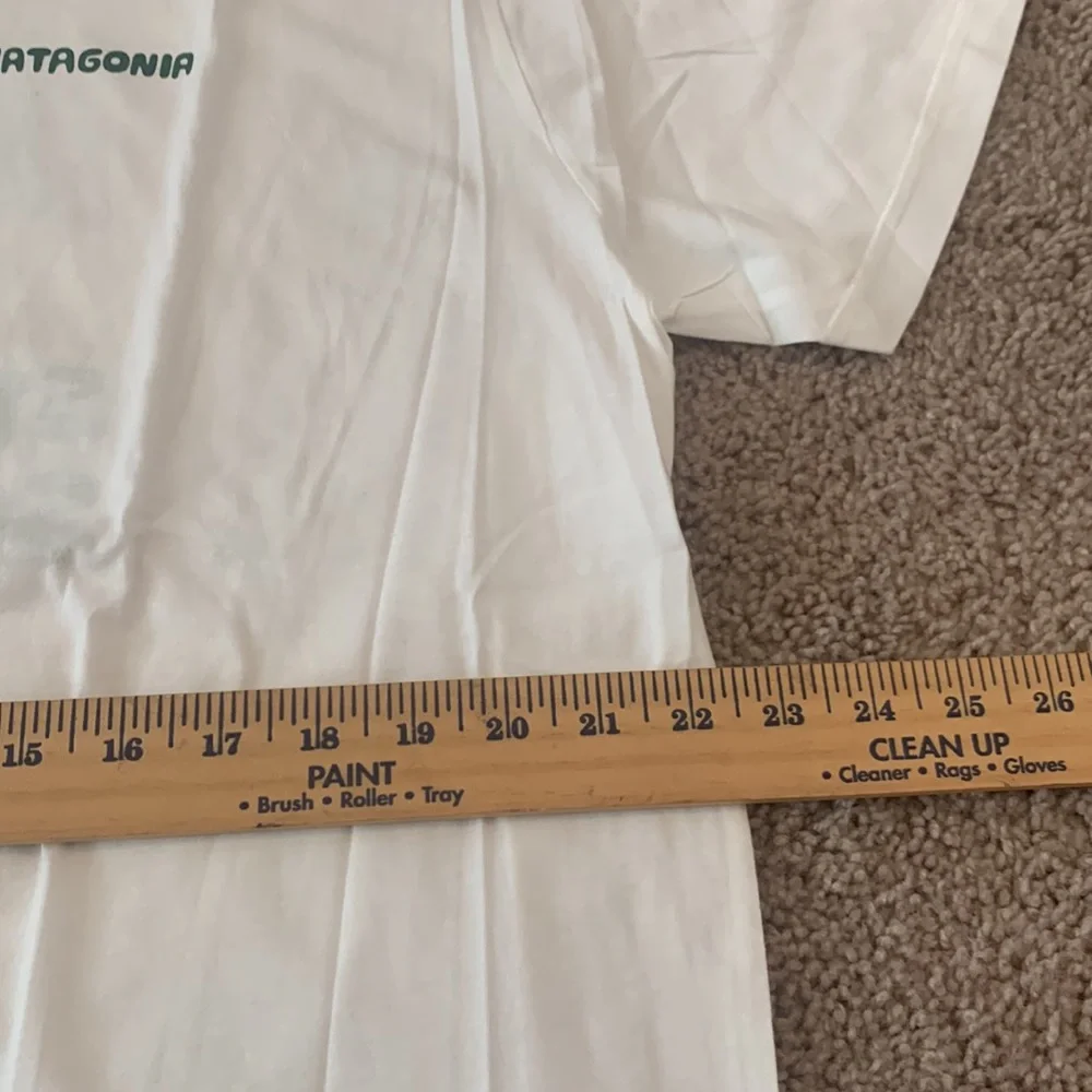 NWT Patagonia Organic cotton T-Shirt - Picture 4 of 5